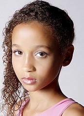 Andrea Mauricio Oliveira