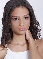 Caroline Alves Viana
